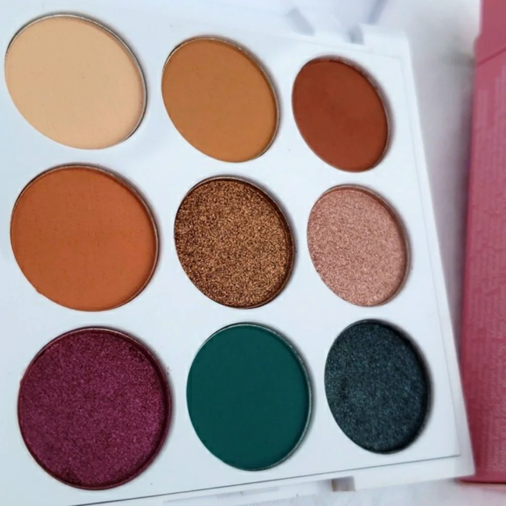 Chica Beauty Fiesta 9 pan mini eyeshadow palette